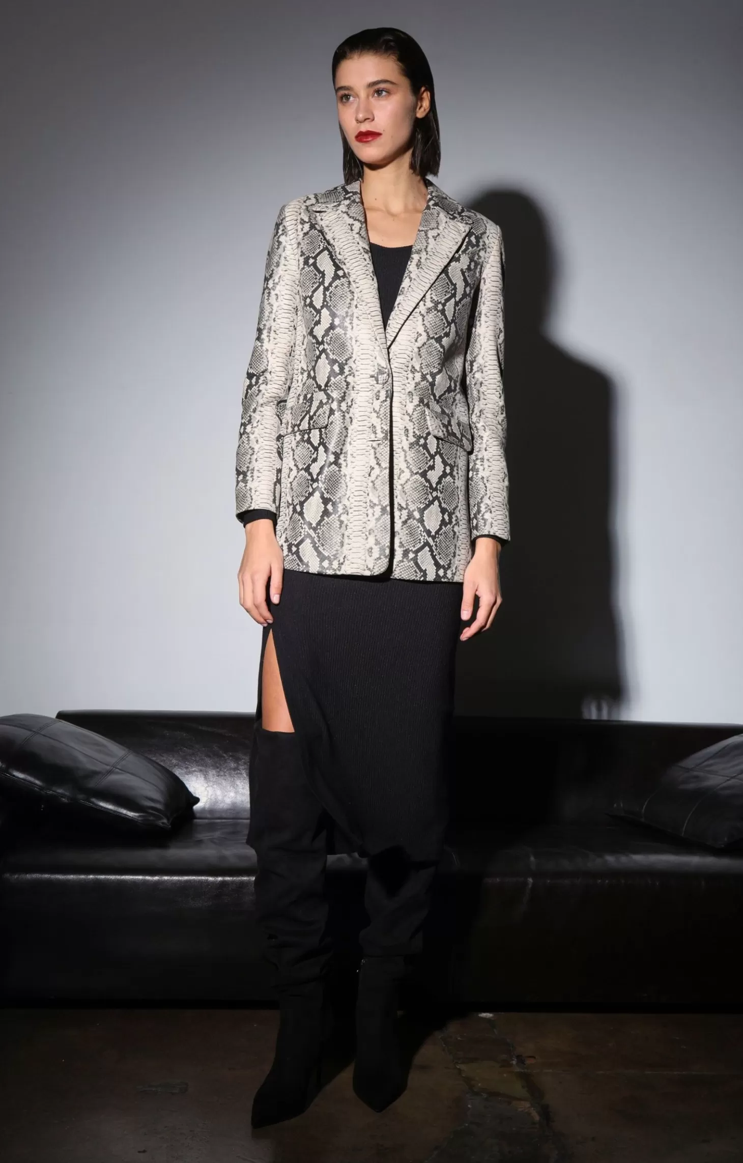 Kiki Blazer, Grey Snake-Leather>Walter Baker Fashion