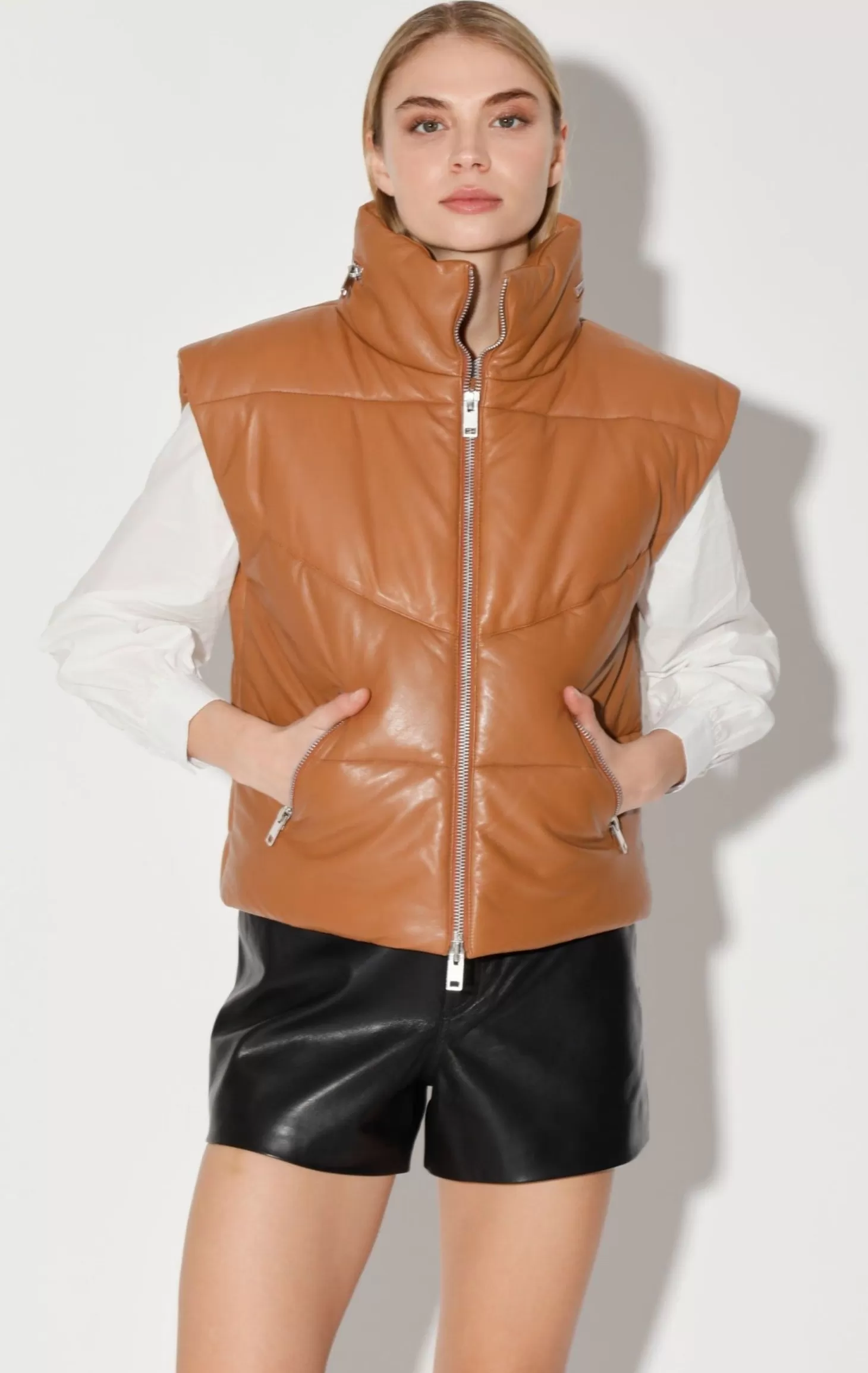 Landon Vest, Camel-Puffer Leather>Walter Baker Hot